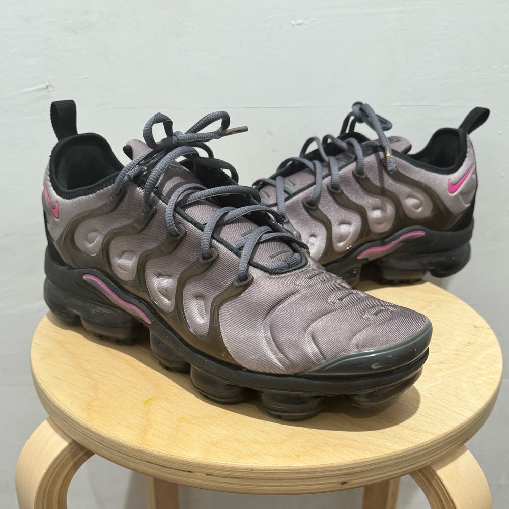 Nike Air VaporMax Plus Active Fuchsia Men’s Size 10.5